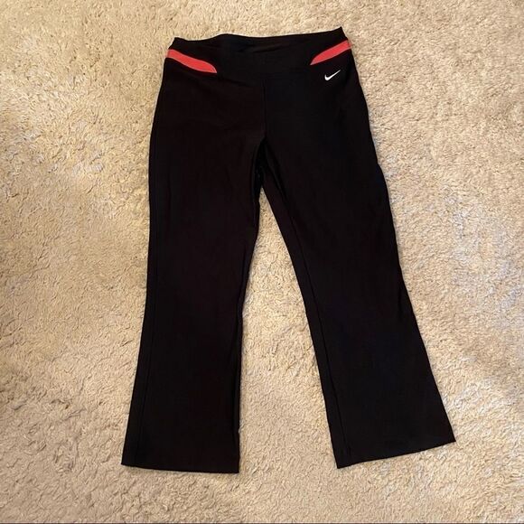 Nike Dri Fit Workout Capris Sz X Small Black/Pink - Picture 11 of 11